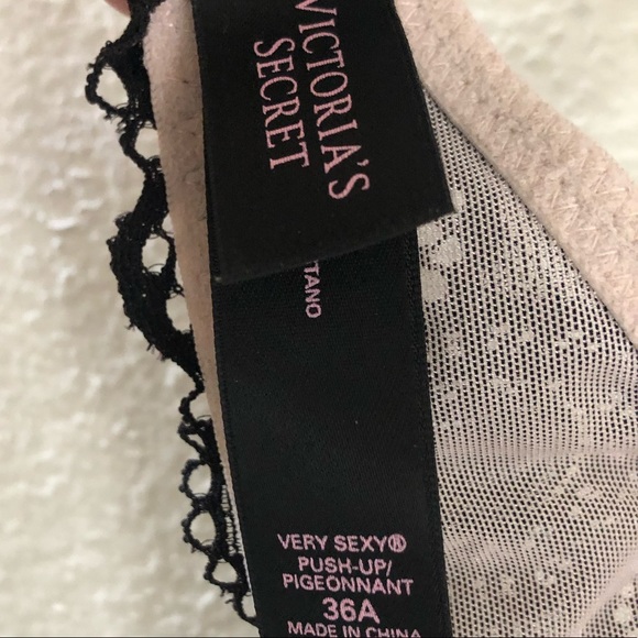 Victoria’s Secret Very Sexy Push Up Bra - Picture 6 of 6